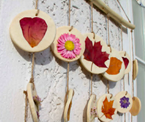 Les Petits Botanistes – Atelier Argile & Fleurs 🌼